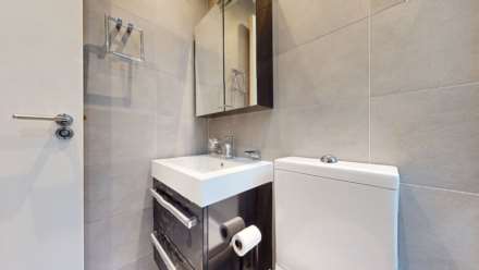 2 Beds-Hallam Street, Marylebone W1, Image 16