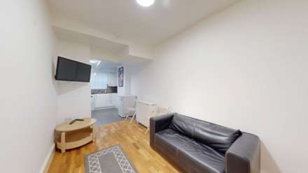 1 Bed - Garden Flat -  Ifield Road - Chelsea SW10, Image 3