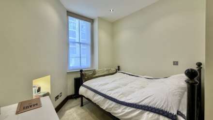 Clarence Gate Gardens, Glentworth Street NW1, Image 14