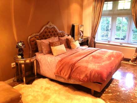 5 Bedroom Apartment, Knightsbridge, London