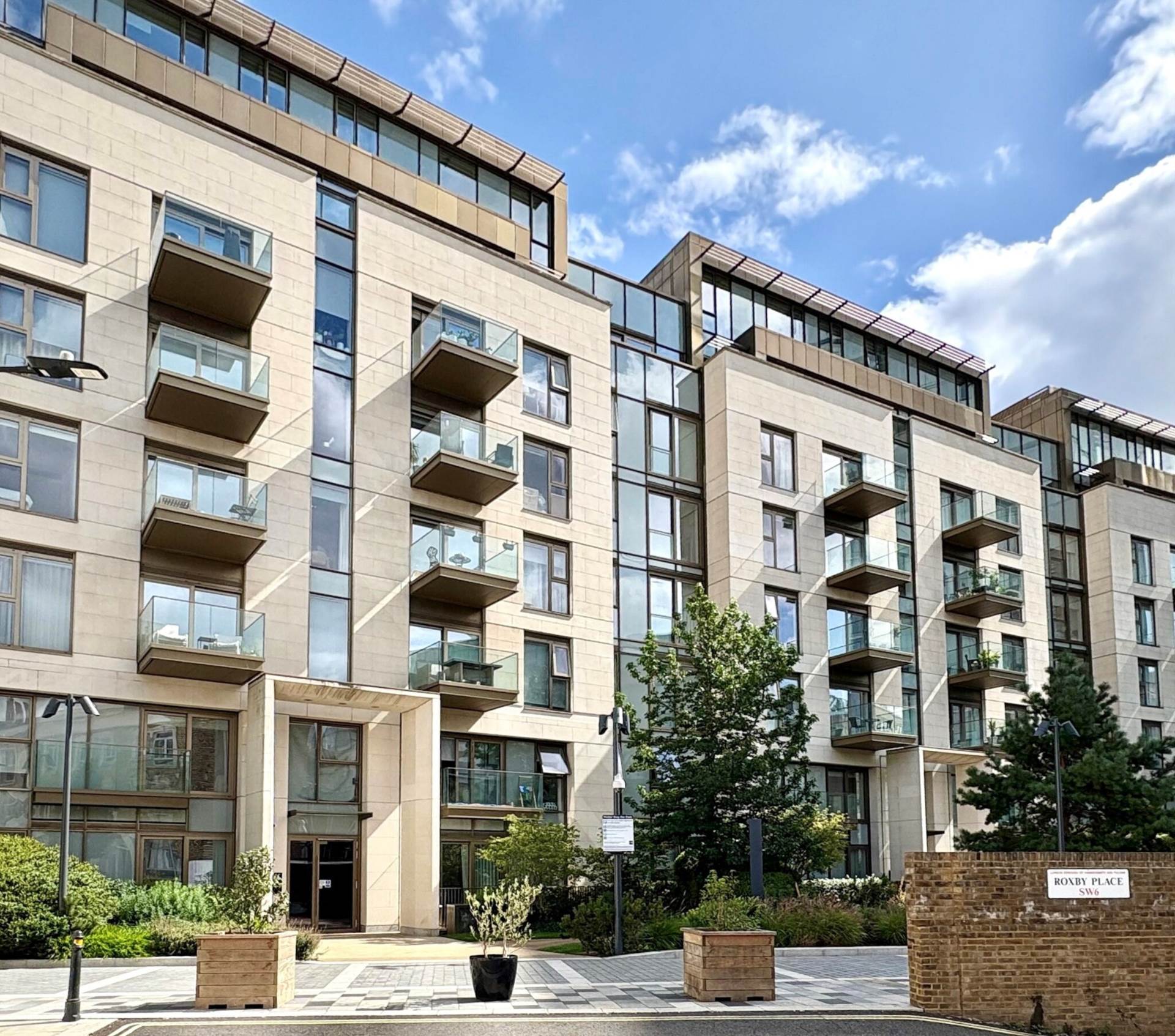 Columbia Gardens, West Brompton SW6, Image 16
