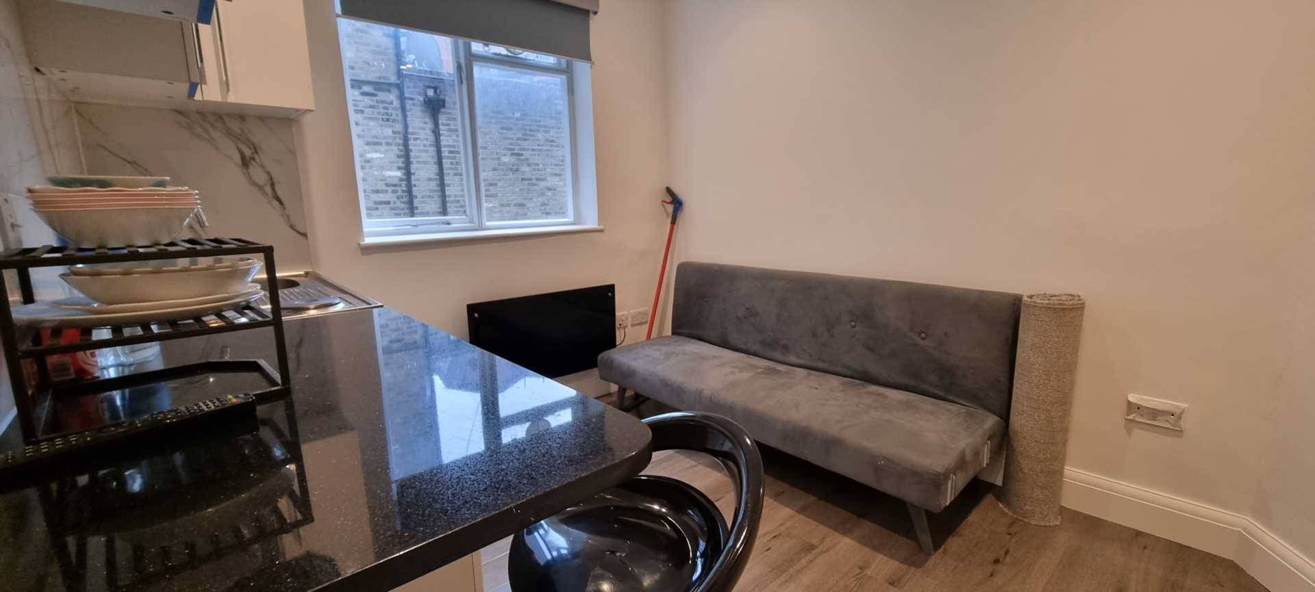 Warwick Gardens, Kensington W14, Image 3