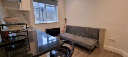 Warwick Gardens, Kensington W14, Image 3