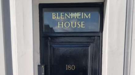 Blenheim House, Chelsea SW3, Image 1