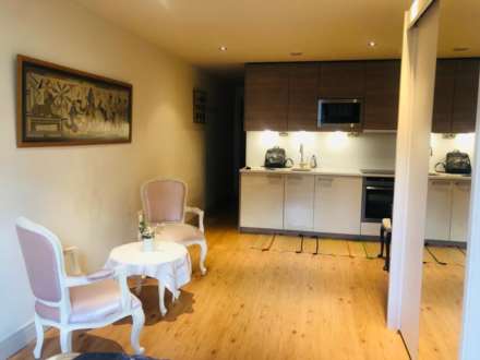 Octavia House, Fulham SW6, Image 4