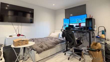 Carlisle Avenue, Acton W3, Image 6