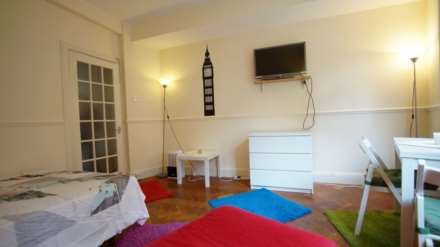 Dudley Court, Marble Arch, W1, Image 4