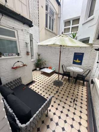 Palace Court, Bayswater, Image 12
