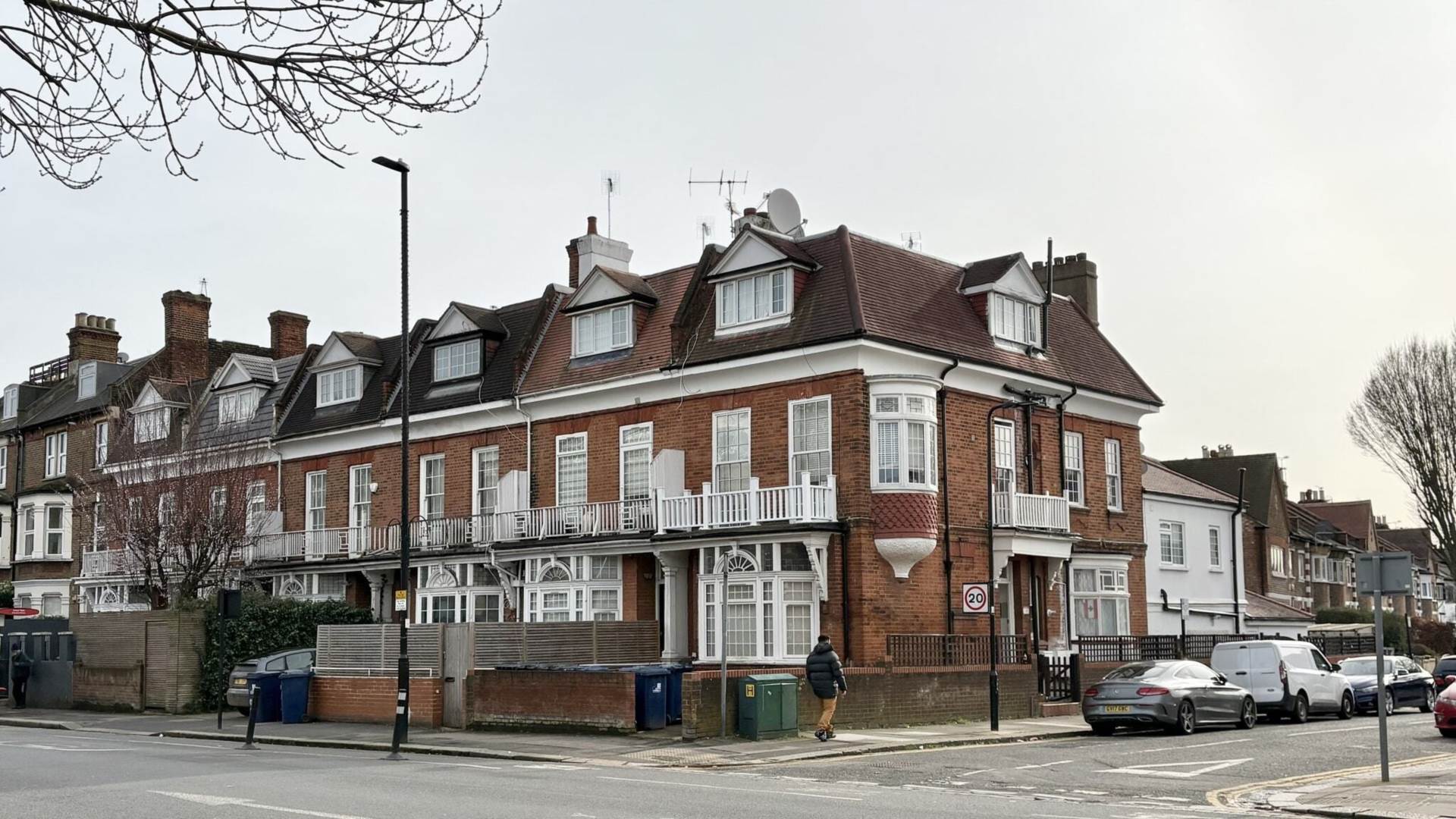 The Vale, Acton, London W3, Image 10