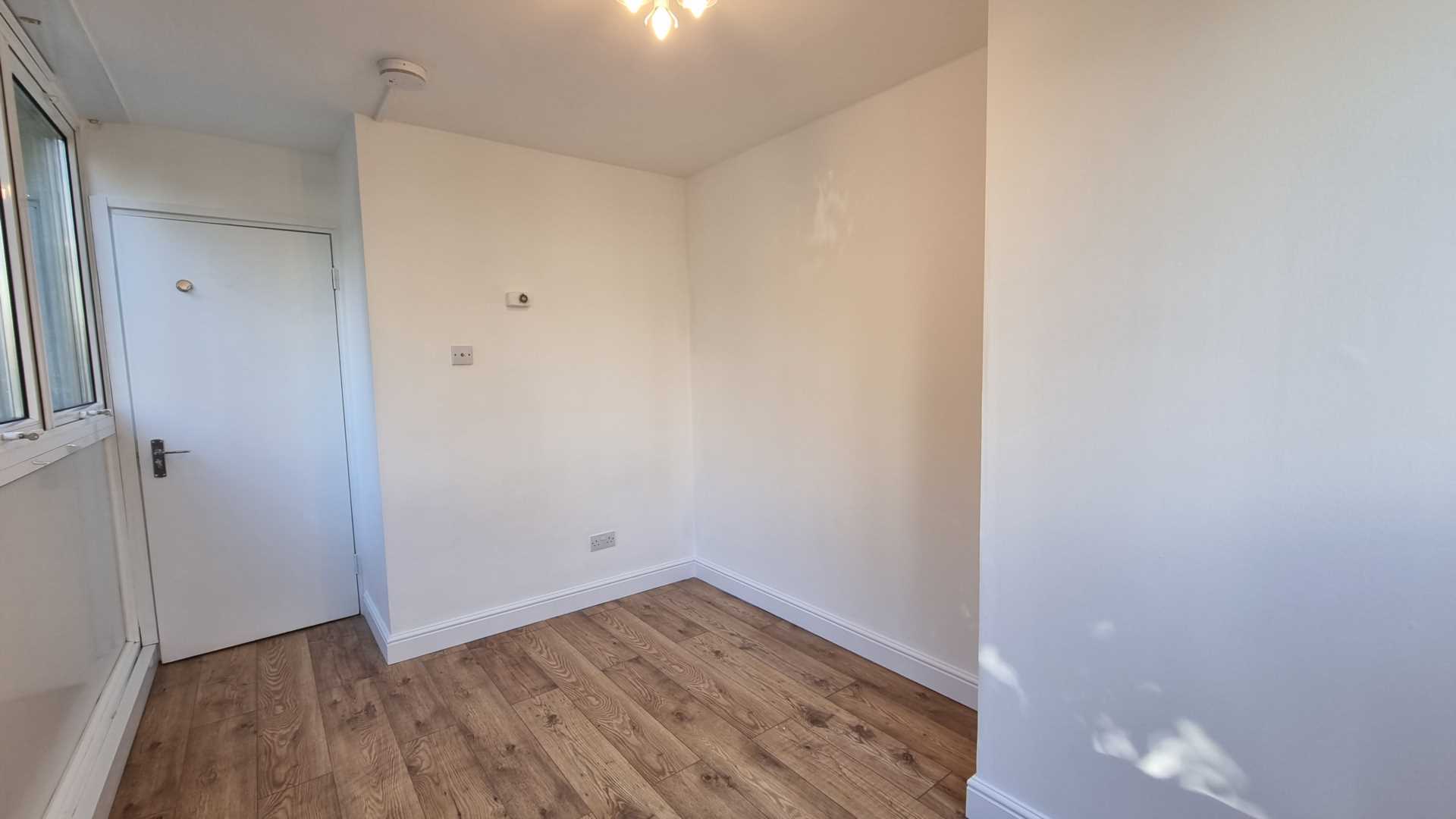 3 beds - Fitzrovia W1, Image 5