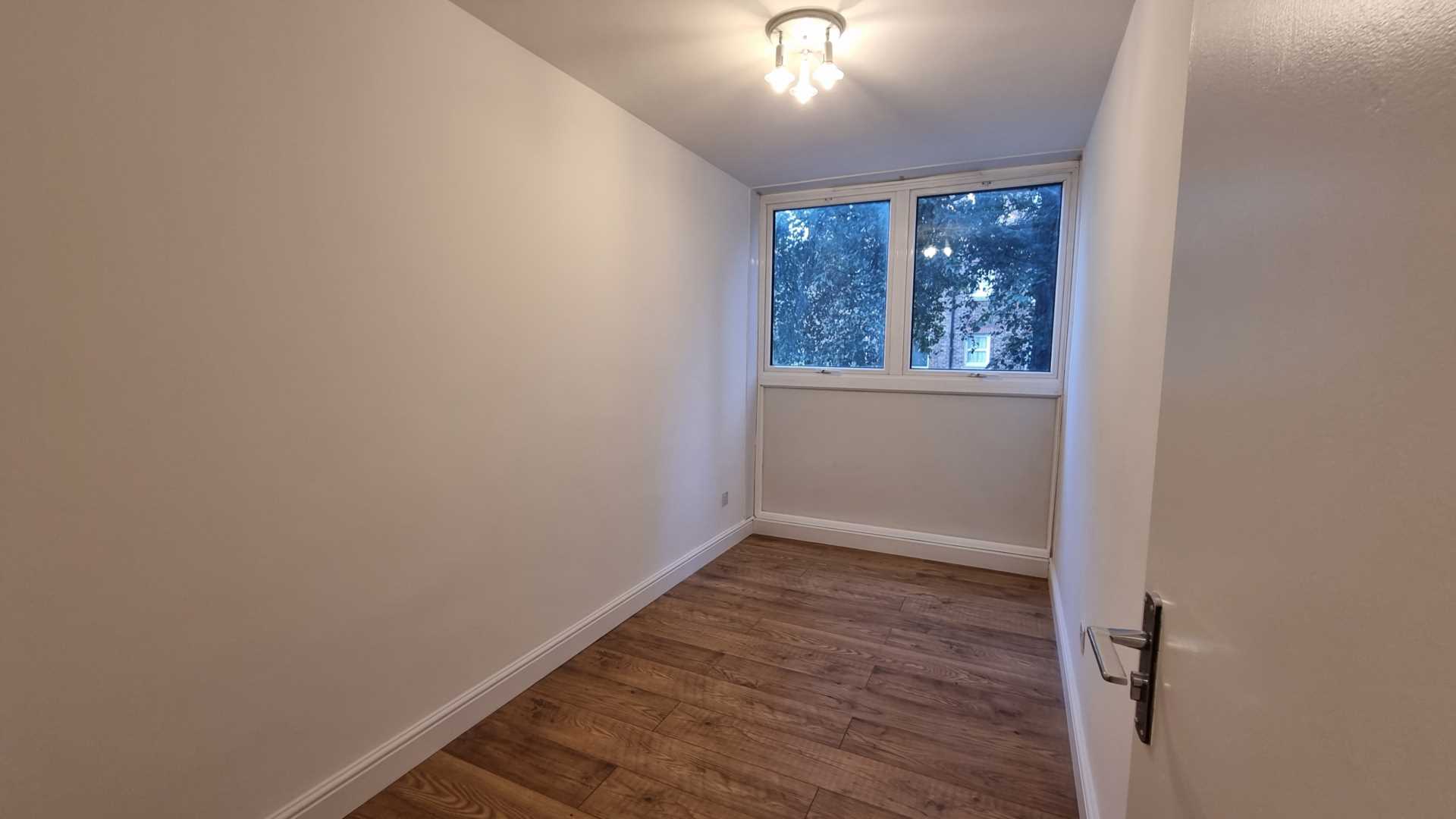 3 beds - Fitzrovia W1, Image 8
