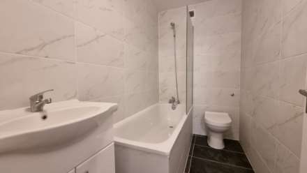 3 beds - Fitzrovia W1, Image 10
