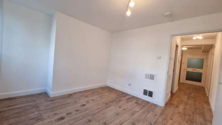3 beds - Fitzrovia W1, Image 7