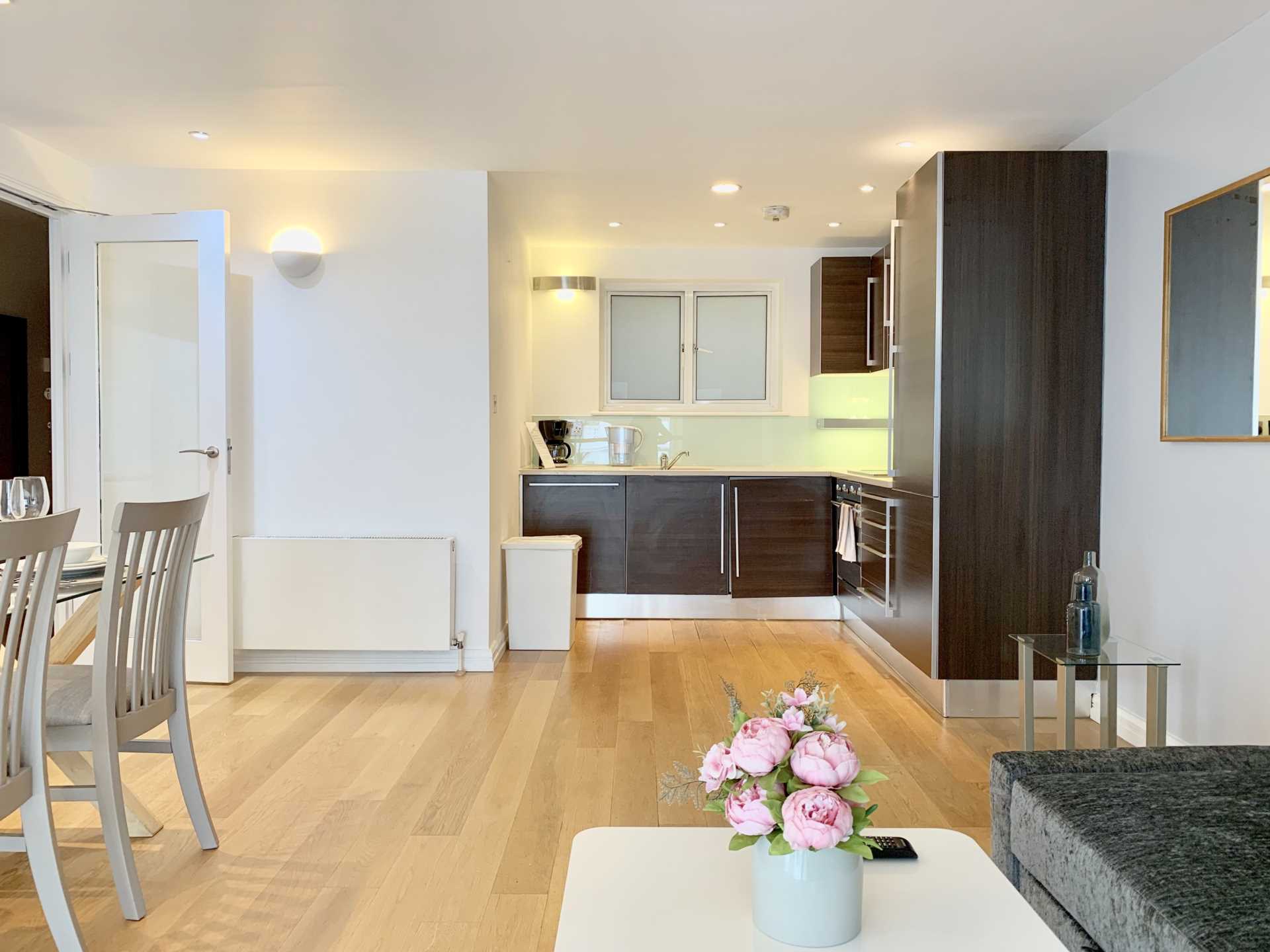 1 Bed - Lexham Gardens, Kensington W8, Image 11