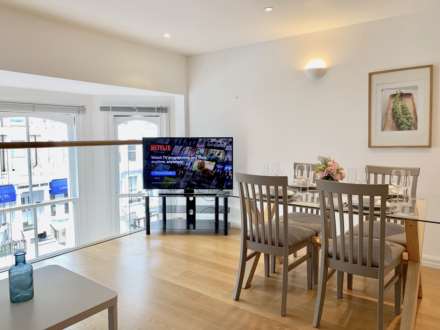 1 Bed - Lexham Gardens, Kensington W8, Image 9