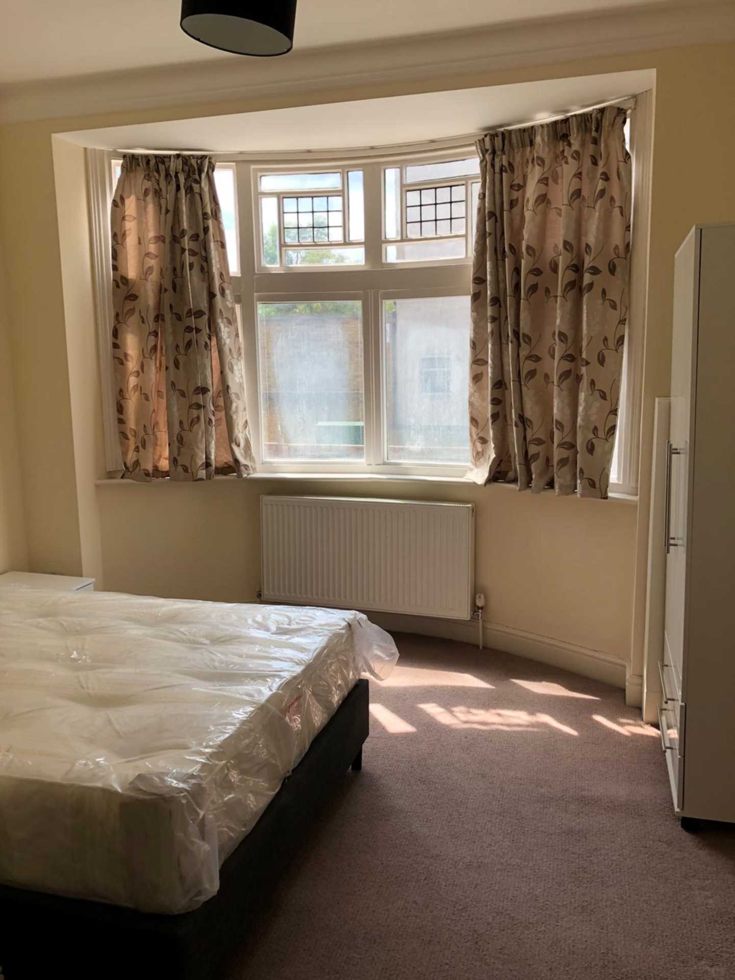 The Vale, Acton, W3, Image 1