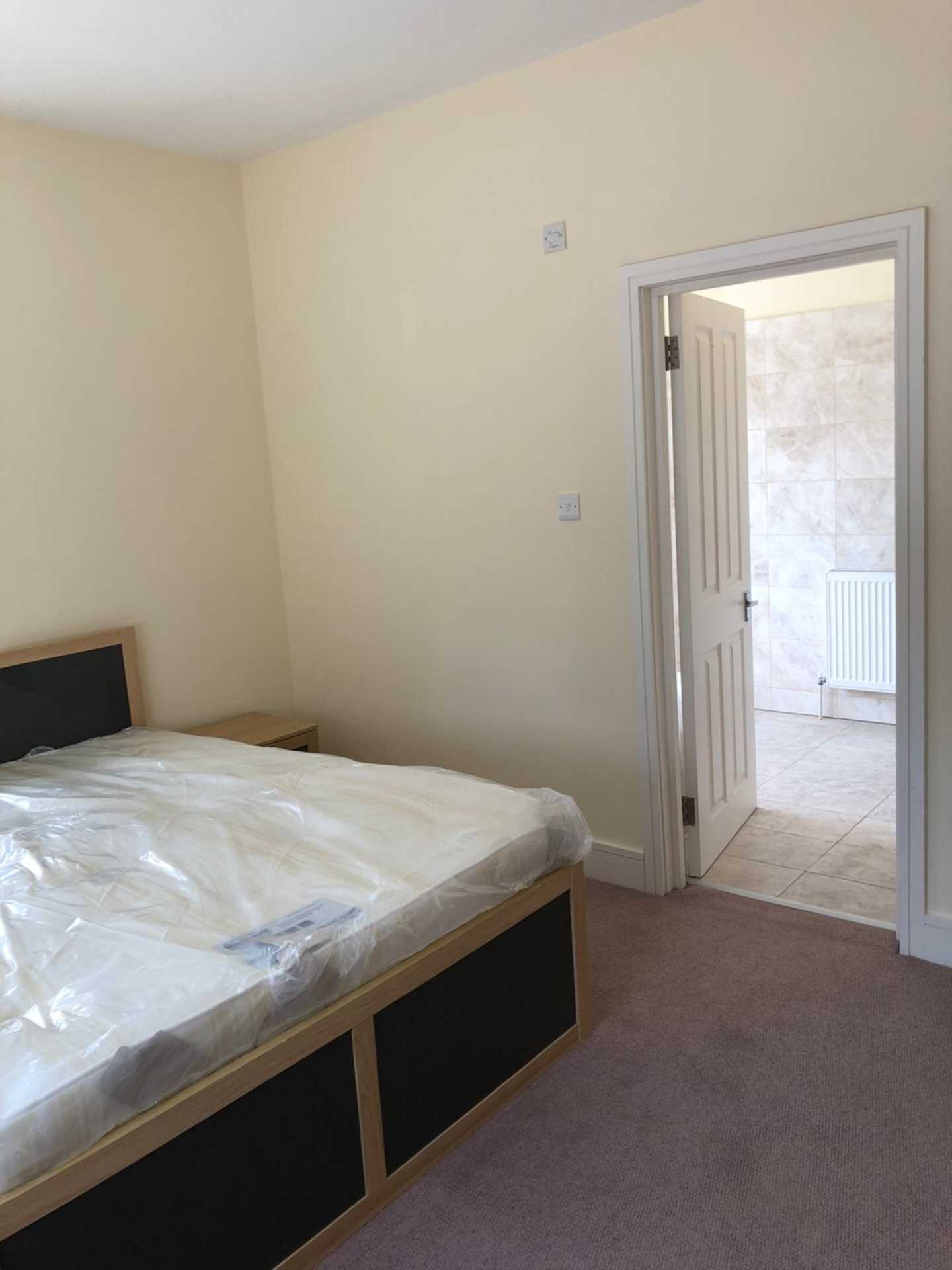 The Vale, Acton, W3, Image 12