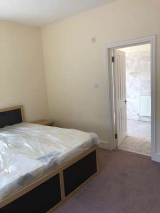 The Vale, Acton, W3, Image 12