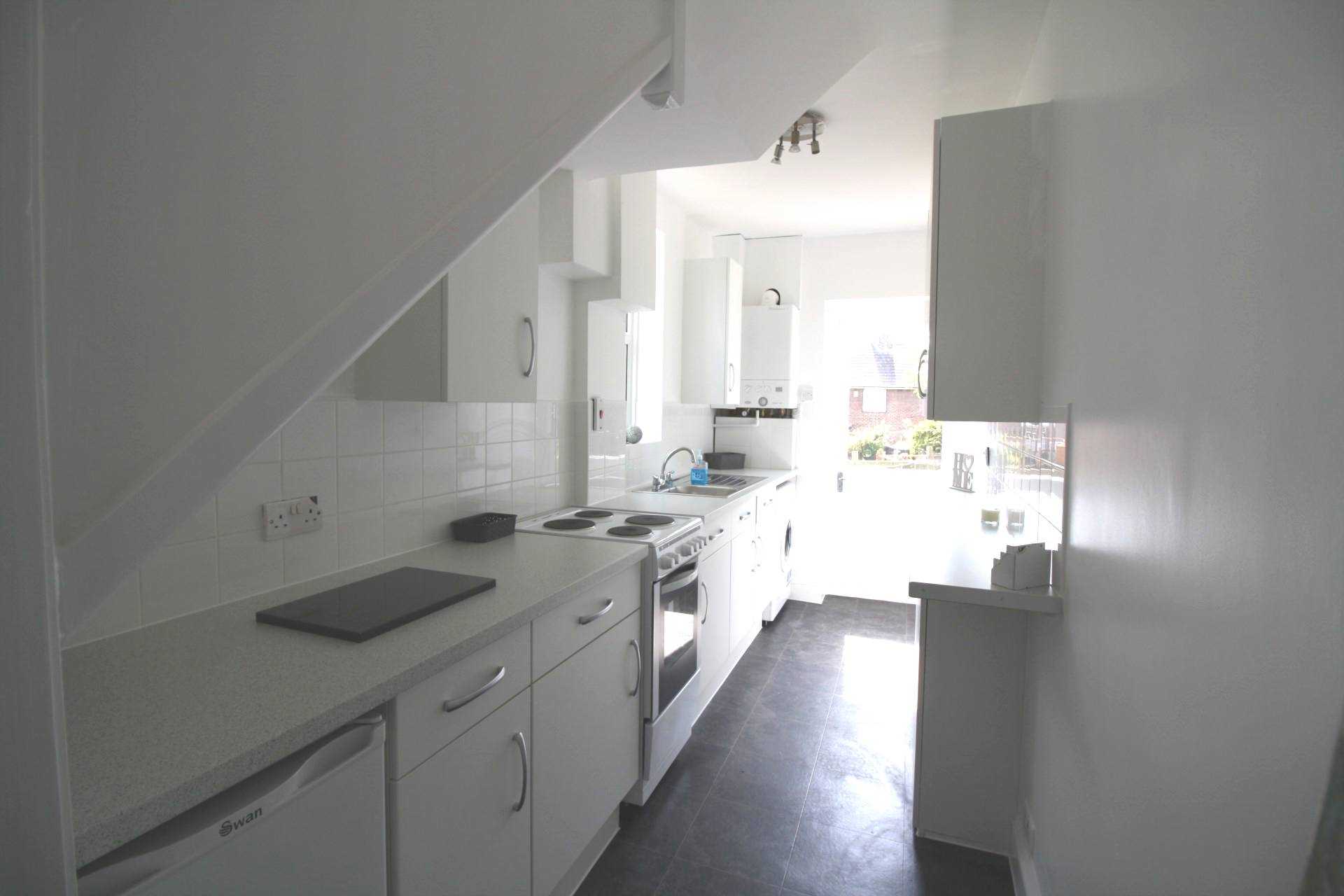 Keedonwood Road, Downham BR1, Image 3