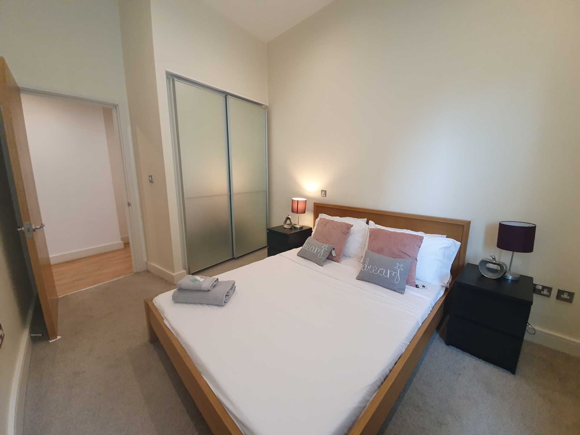 Halcyon Wharf, Wapping High Street, London E1W, Image 11