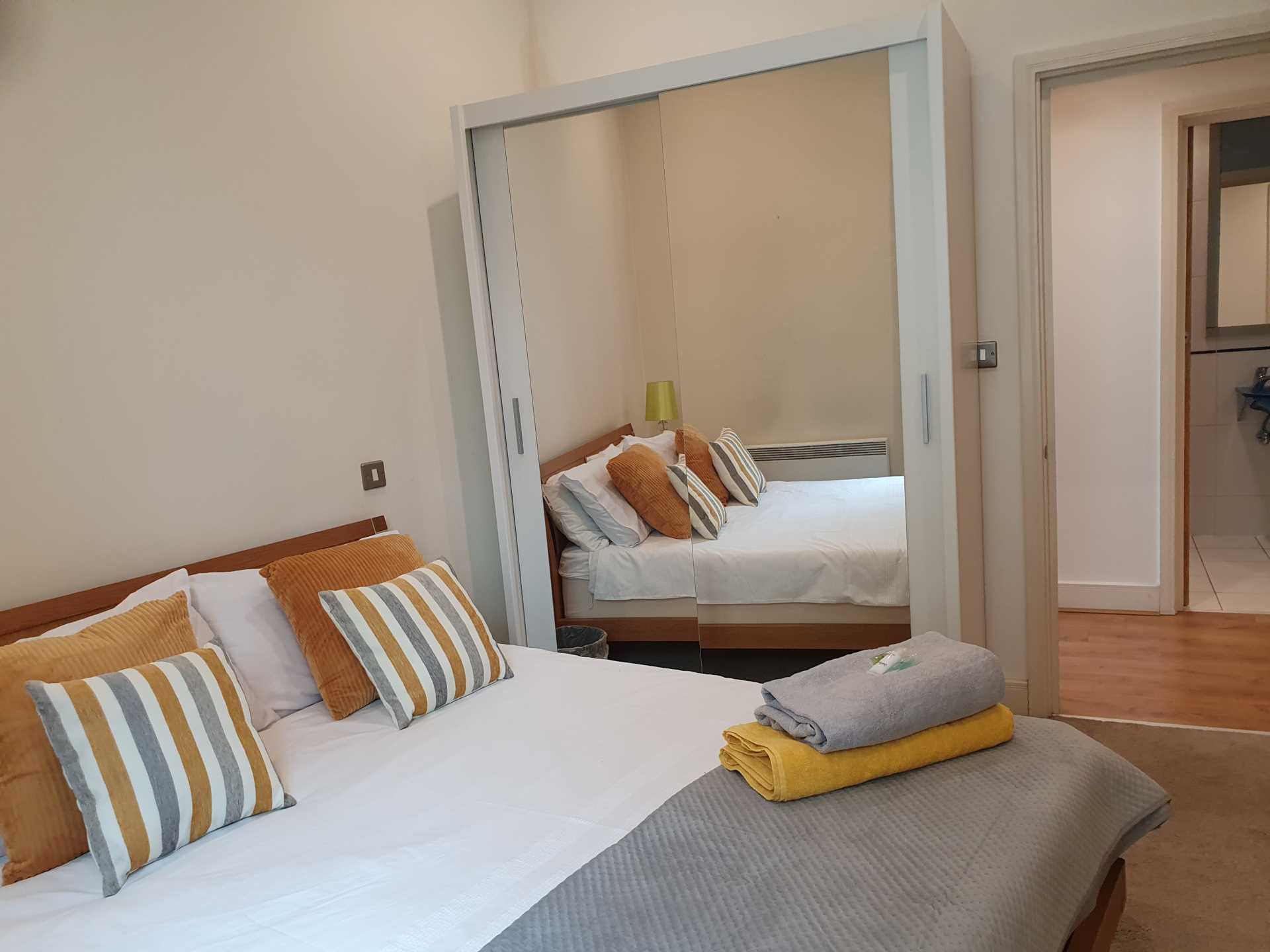 Halcyon Wharf, Wapping High Street, London E1W, Image 16