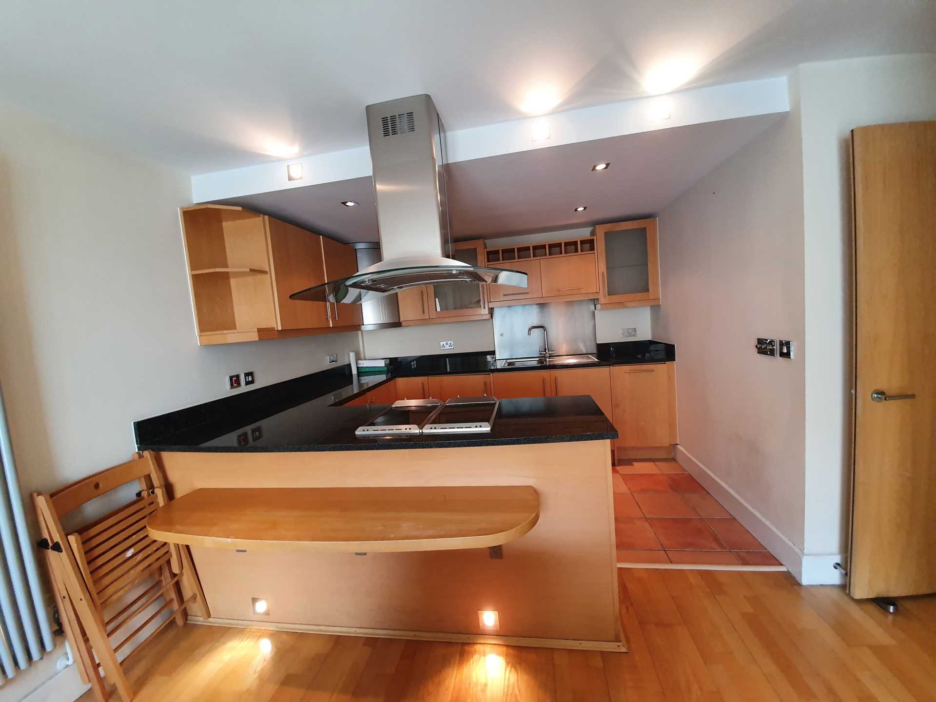 41 Millharbour, London E14 9ND (Water, Gas/Heating included), Image 6