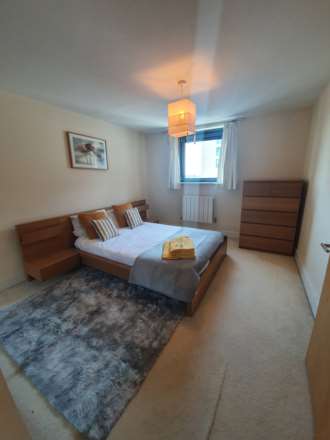 41 Millharbour, London E14 9ND (Water, Gas/Heating included), Image 12