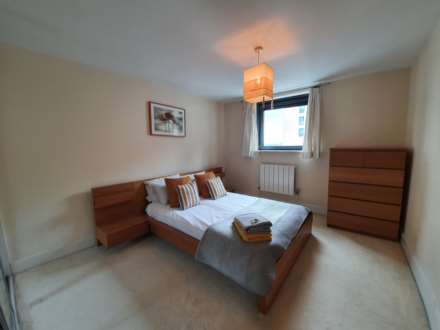 41 Millharbour, London E14 9ND (Water, Gas/Heating included), Image 5