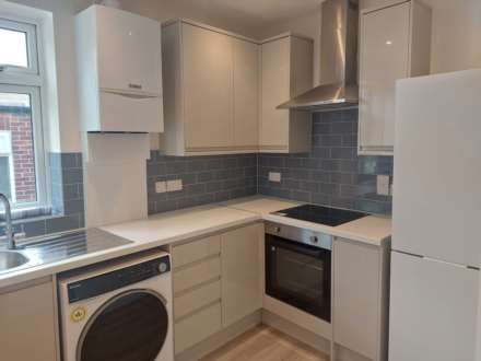 Property For Rent Addington Road, South Croydon