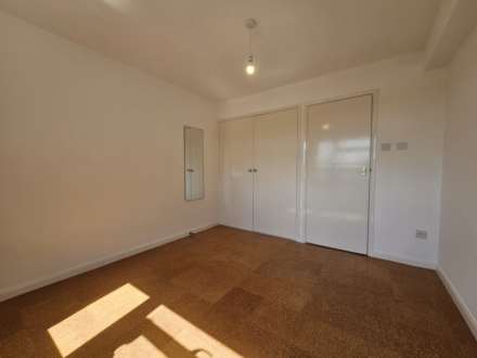 One bedroom, Selhurst Road, South Norwood, SE25 (with allocated parking)!, Image 10