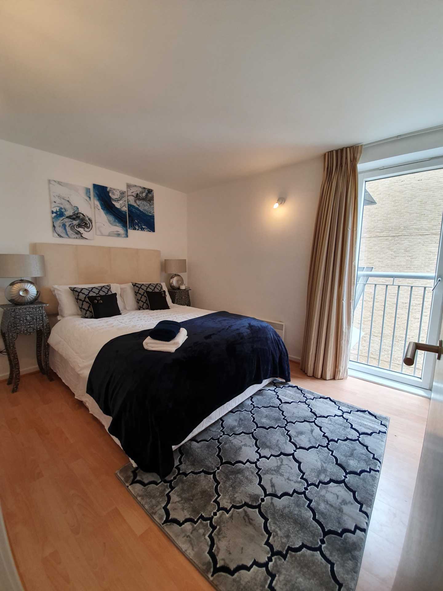 5th Floor, luxury one bedroom in Seacon Tower, E14 8JX, Image 1