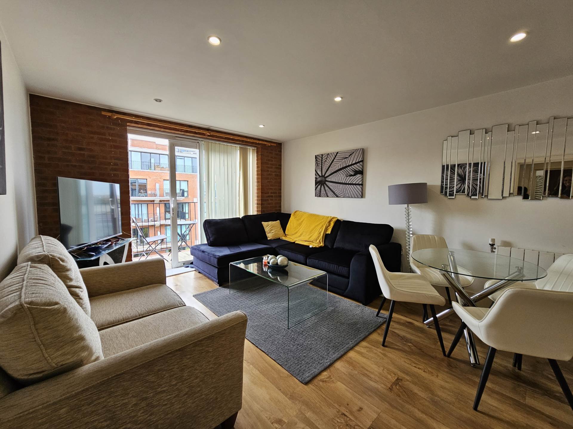 Warehouse Court, Woolwich SE18 w/Parking!, Image 1