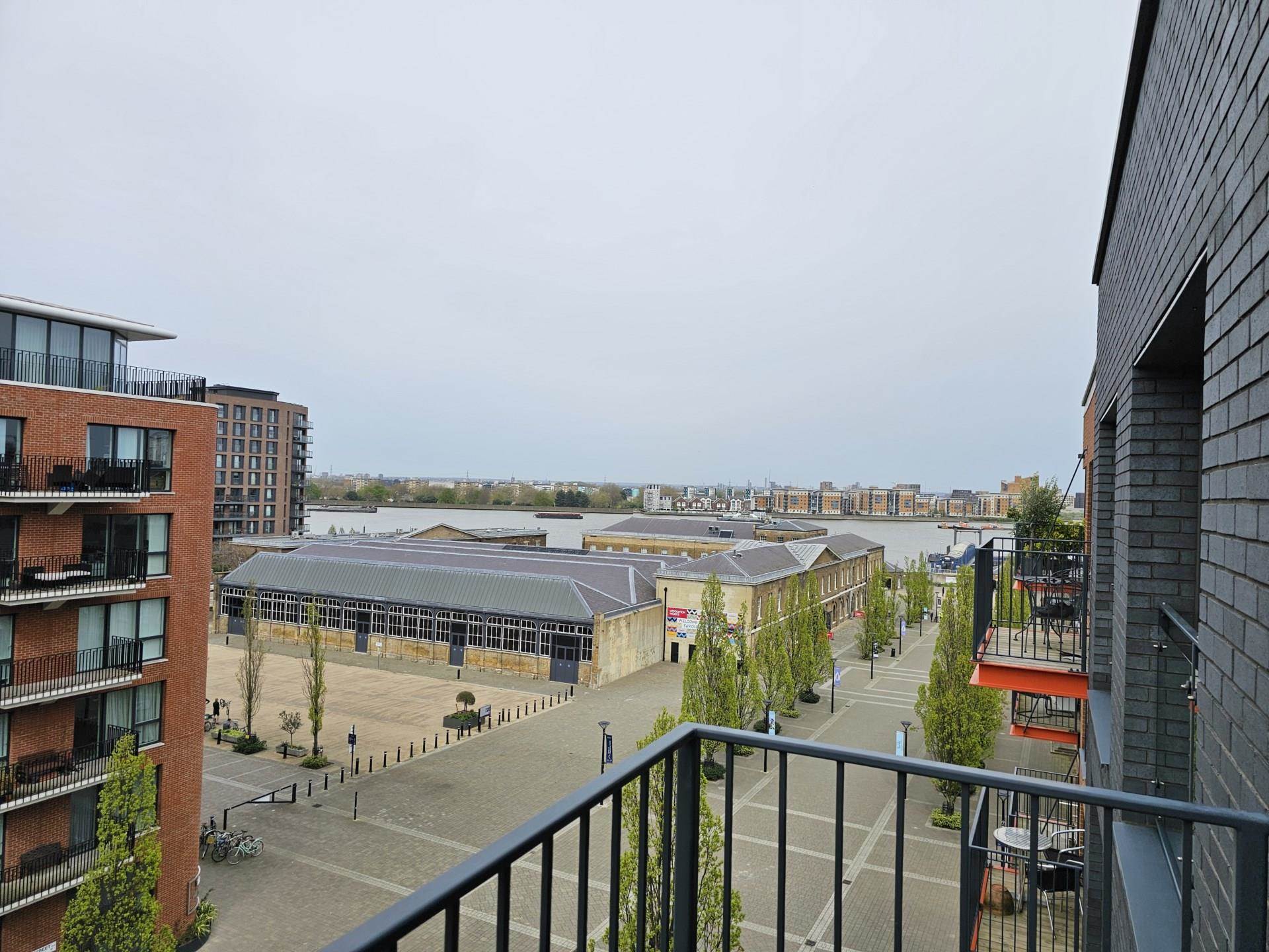 Warehouse Court, Woolwich SE18 w/Parking!, Image 11
