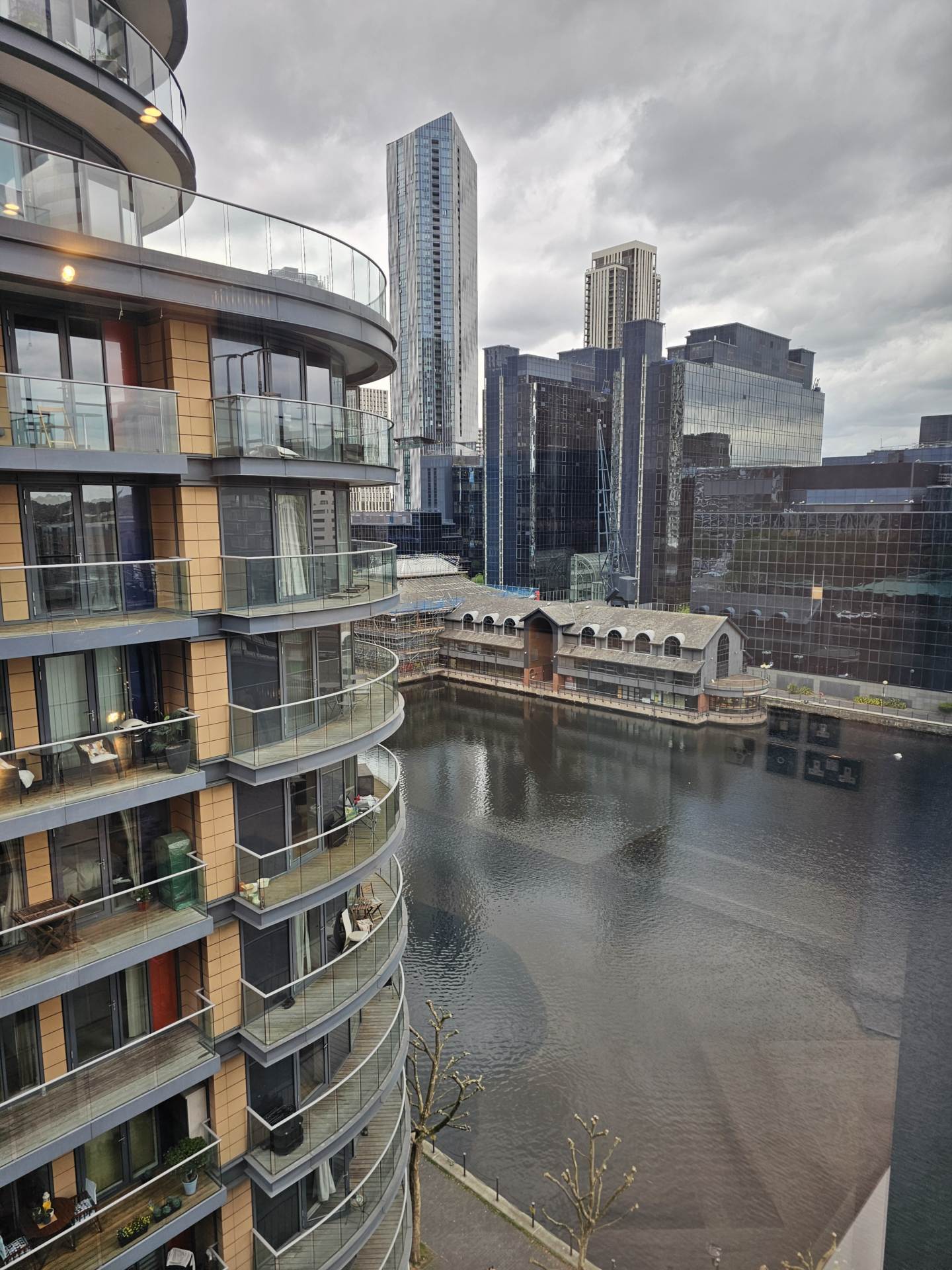 Millharbour, South Quay, E14 9NA (with allocated gated parking), Image 11