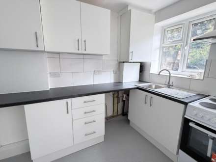 2 bedrooms, Carston Close, London SE12, Image 6