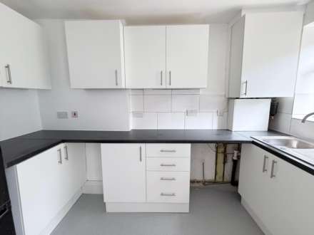 2 bedrooms, Carston Close, London SE12, Image 7