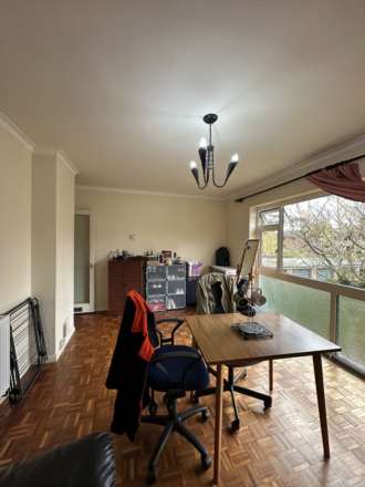 1 Bedroom, Templedene Court, Shortlands BR2, Image 3