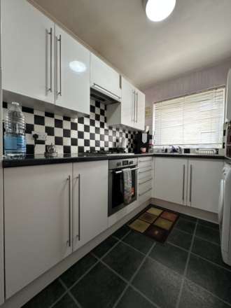1 Bedroom, Templedene Court, Shortlands BR2, Image 7