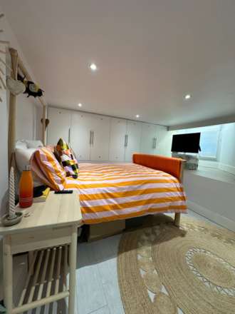 2 bedrooms, Perran Road, London SW2 3DL, Image 16