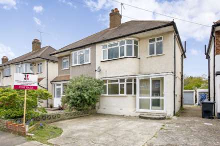 Newly decorated 3-bed semi-detached house,Bourne Vale, BR2 Bromley, Image 1
