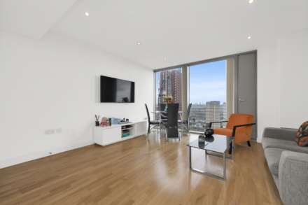 1 bedroom in Landmark West Tower, London E14, Image 12