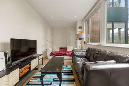 Broadway House, High Street, Bromley, Image 4