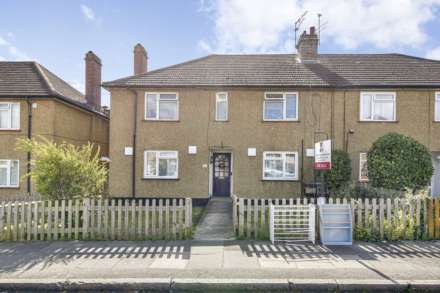 2 Bedroom Flat, 2 Bedroom Ground Floor Flat – Mosul Way, BR2 (Near Trinity Village)