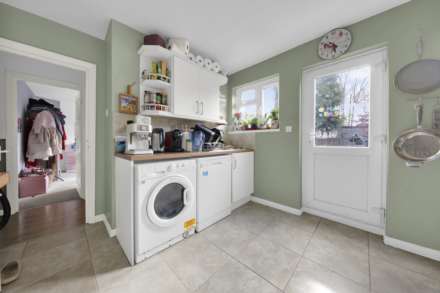 2 Bedroom Ground Floor Flat – Mosul Way, BR2 (Near Trinity Village), Image 10