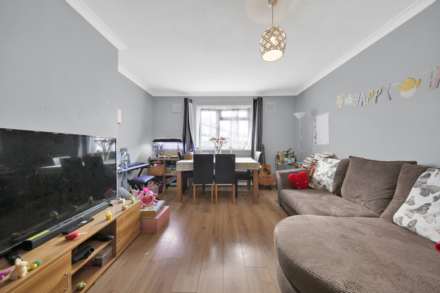 2 Bedroom Ground Floor Flat – Mosul Way, BR2 (Near Trinity Village), Image 3