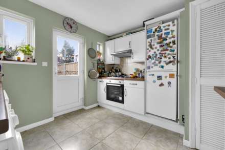 2 Bedroom Ground Floor Flat – Mosul Way, BR2 (Near Trinity Village), Image 9