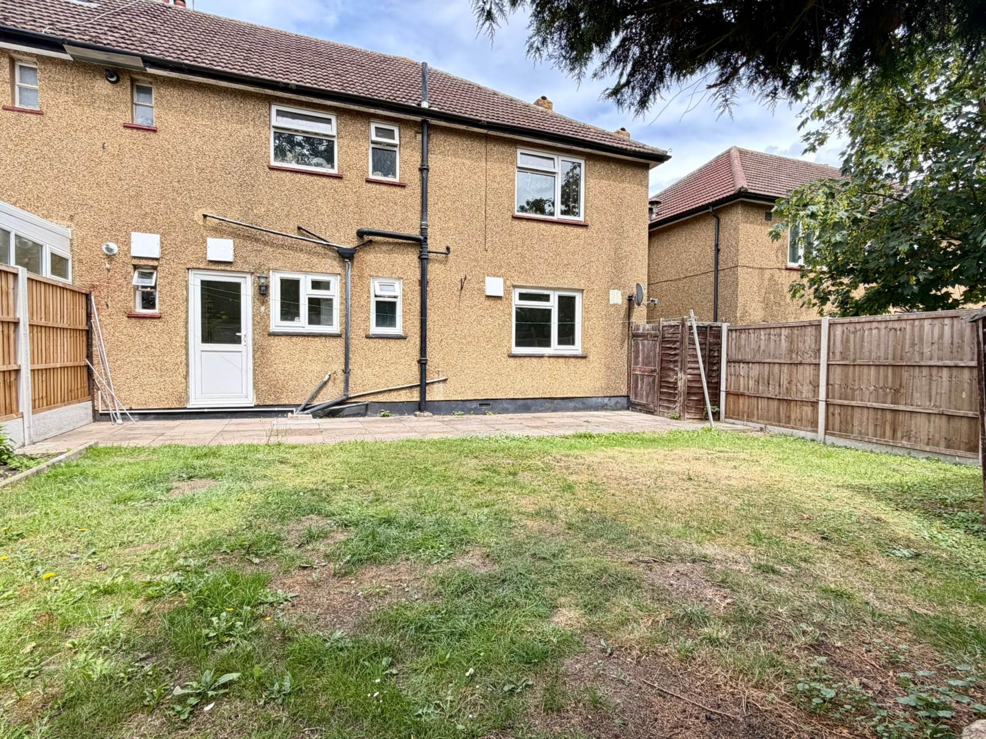 2 Bedroom Ground Floor Flat – Mosul Way, BR2 (Near Trinity Village), Image 2