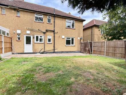 2 Bedroom Ground Floor Flat – Mosul Way, BR2 (Near Trinity Village), Image 2