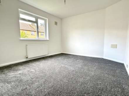 2 Bedroom Ground Floor Flat – Mosul Way, BR2 (Near Trinity Village), Image 7
