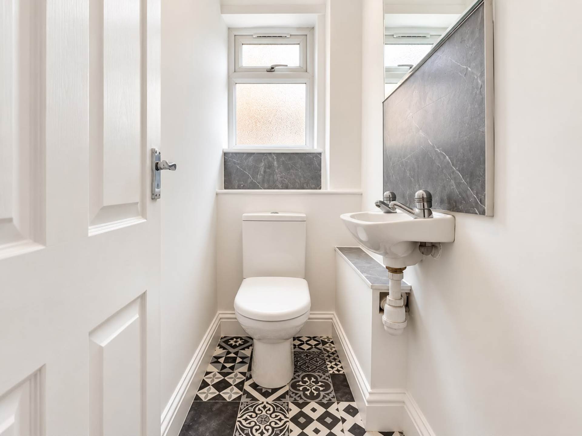 Coombe Dene, Bromley, Image 11